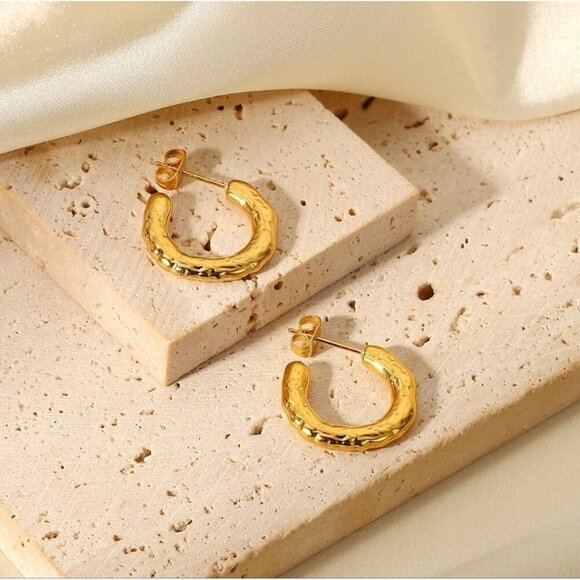 Boutique Jewelry - 18K Gold Geometric Hoop Earrings, Stud Earrings, Women Earrings